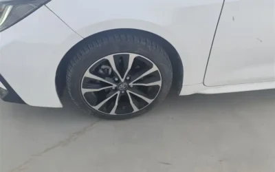 Toyota Toyota Corolla в цвете и кузовом – это идеальный выбор среди китайских автомобилей. Доступная цена и надежность гарантированы.