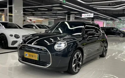 Volkswagen Volkswagen Magotan в цвете и кузовом – это идеальный выбор среди китайских автомобилей. Доступная цена и надежность гарантированы.