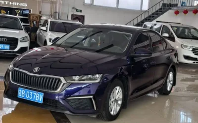 Skoda Skoda Superb в цвете и кузовом – это идеальный выбор среди китайских автомобилей. Доступная цена и надежность гарантированы.