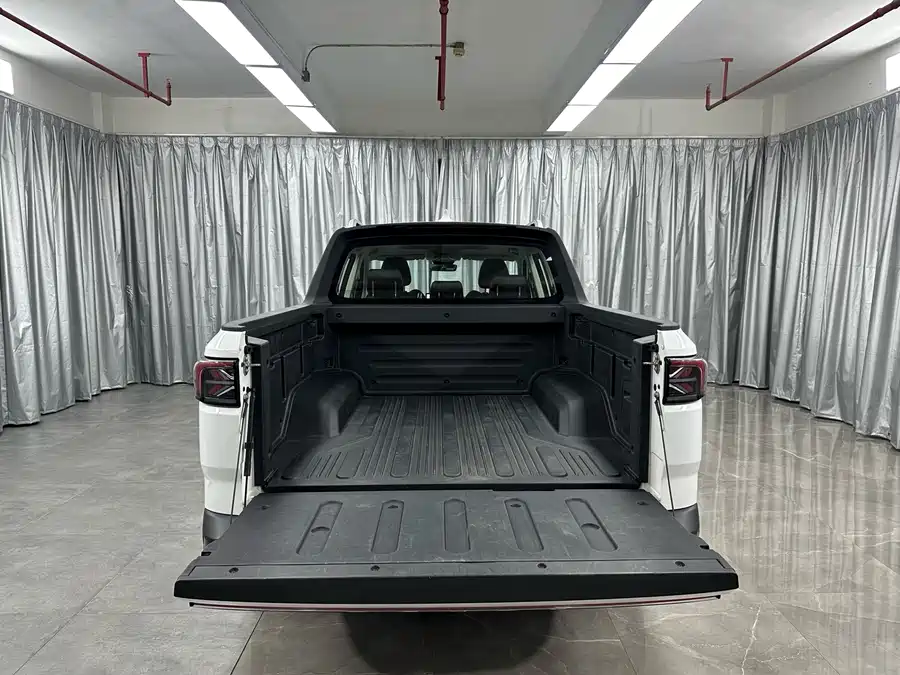 Audi Audi Q3 в цвете и кузовом – это идеальный выбор среди китайских автомобилей. Доступная цена и надежность гарантированы.