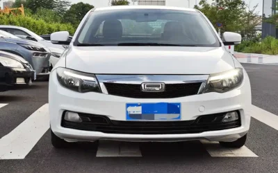 Qoros Qoros 5 в цвете и кузовом – это идеальный выбор среди китайских автомобилей. Доступная цена и надежность гарантированы.