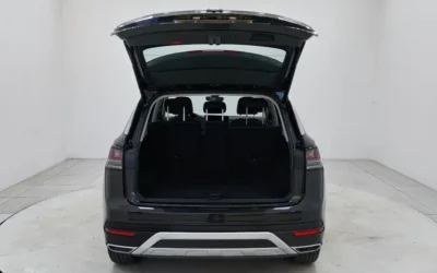 Volkswagen Volkswagen TAYRON в цвете и кузовом – это идеальный выбор среди китайских автомобилей. Доступная цена и надежность гарантированы.