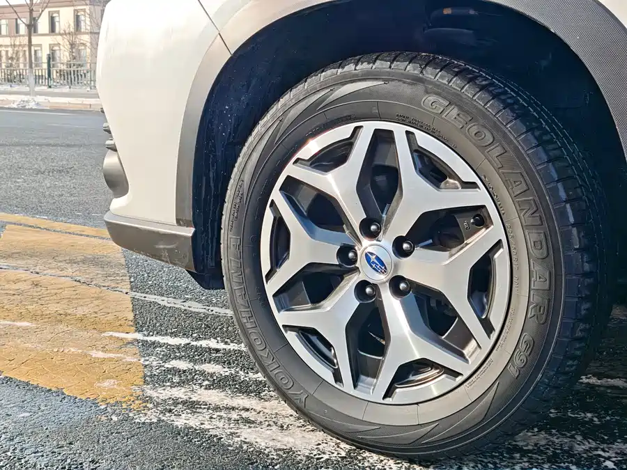 Buick Buick Regal в цвете и кузовом – это идеальный выбор среди китайских автомобилей. Доступная цена и надежность гарантированы.
