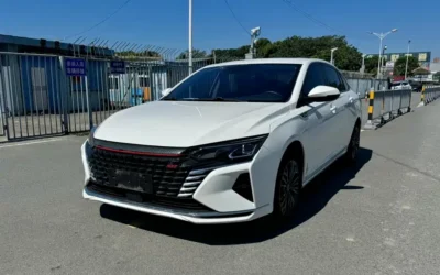 Dongfeng Aeolus Dongfeng Aeolus Yixuan в цвете и кузовом – это идеальный выбор среди китайских автомобилей. Доступная цена и надежность гарантированы.