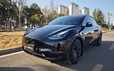 Tesla Tesla Model 3 в цвете и кузовом – это идеальный выбор среди китайских автомобилей. Доступная цена и надежность гарантированы.