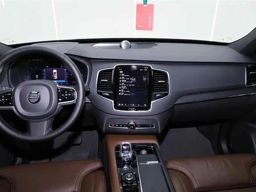Audi Audi A4L в цвете и кузовом – это идеальный выбор среди китайских автомобилей. Доступная цена и надежность гарантированы.