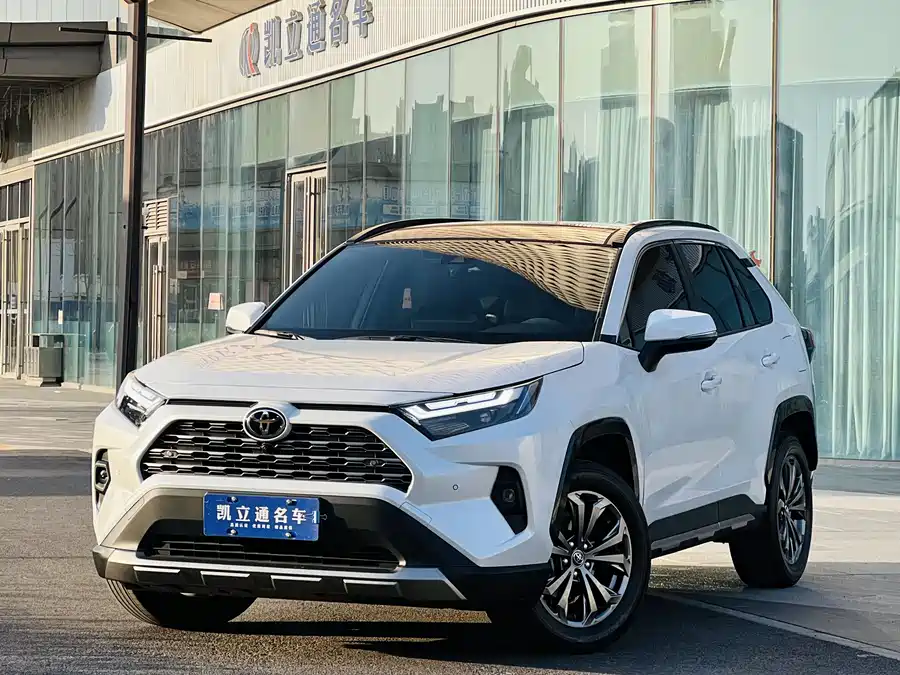 Chery Chery Arrizo 8 в цвете и кузовом – это идеальный выбор среди китайских автомобилей. Доступная цена и надежность гарантированы.