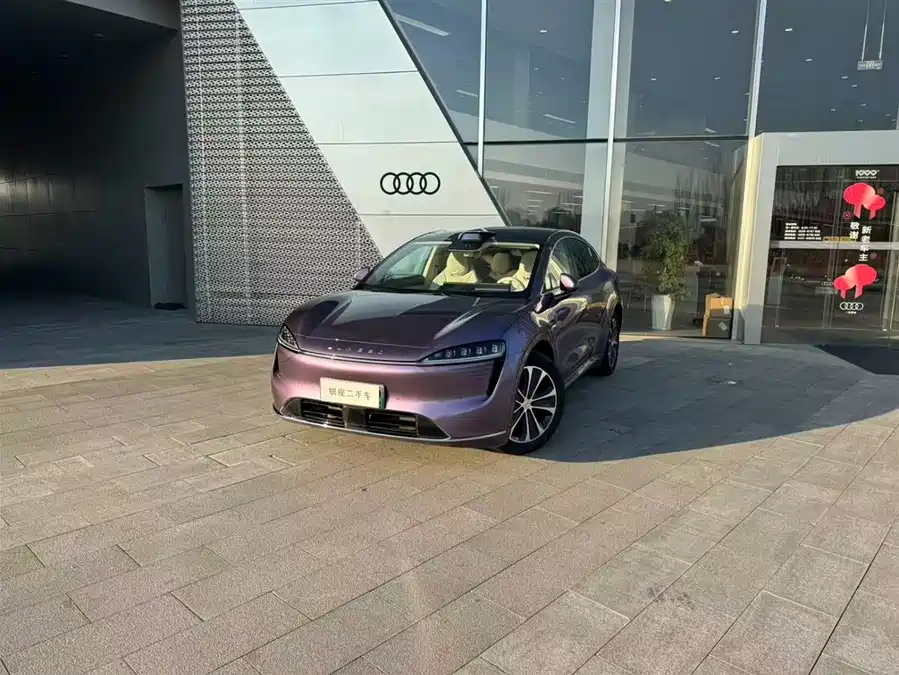 Geely Geely Monjaro L в цвете и кузовом – это идеальный выбор среди китайских автомобилей. Доступная цена и надежность гарантированы.