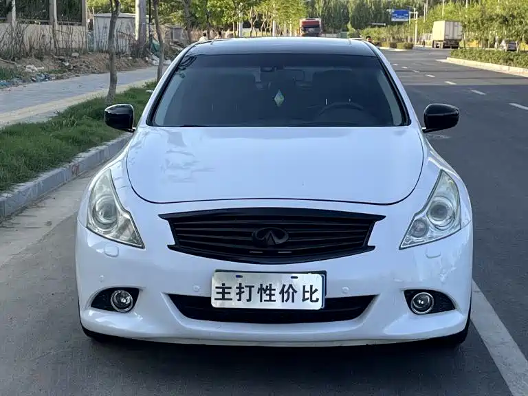 WuLing Wuling Bingo в цвете и кузовом – это идеальный выбор среди китайских автомобилей. Доступная цена и надежность гарантированы.