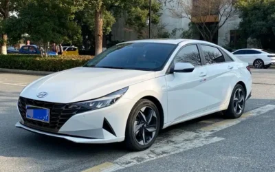 Hyundai Hyundai Elantra в цвете и кузовом – это идеальный выбор среди китайских автомобилей. Доступная цена и надежность гарантированы.