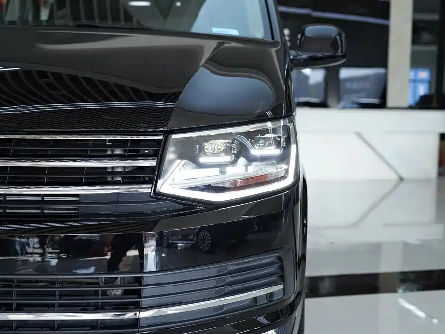 Volkswagen Volkswagen Multivan в цвете и кузовом – это идеальный выбор среди китайских автомобилей. Доступная цена и надежность гарантированы.