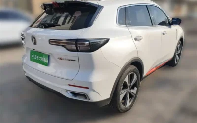 Land Rover Land Rover Discovery в цвете и кузовом – это идеальный выбор среди китайских автомобилей. Доступная цена и надежность гарантированы.