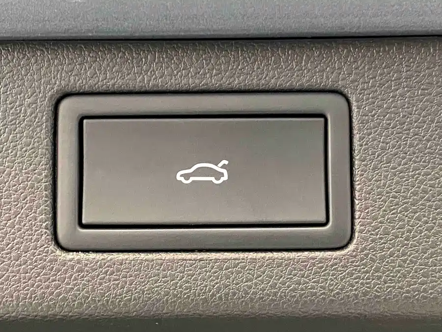 MINI MINI в цвете и кузовом – это идеальный выбор среди китайских автомобилей. Доступная цена и надежность гарантированы.