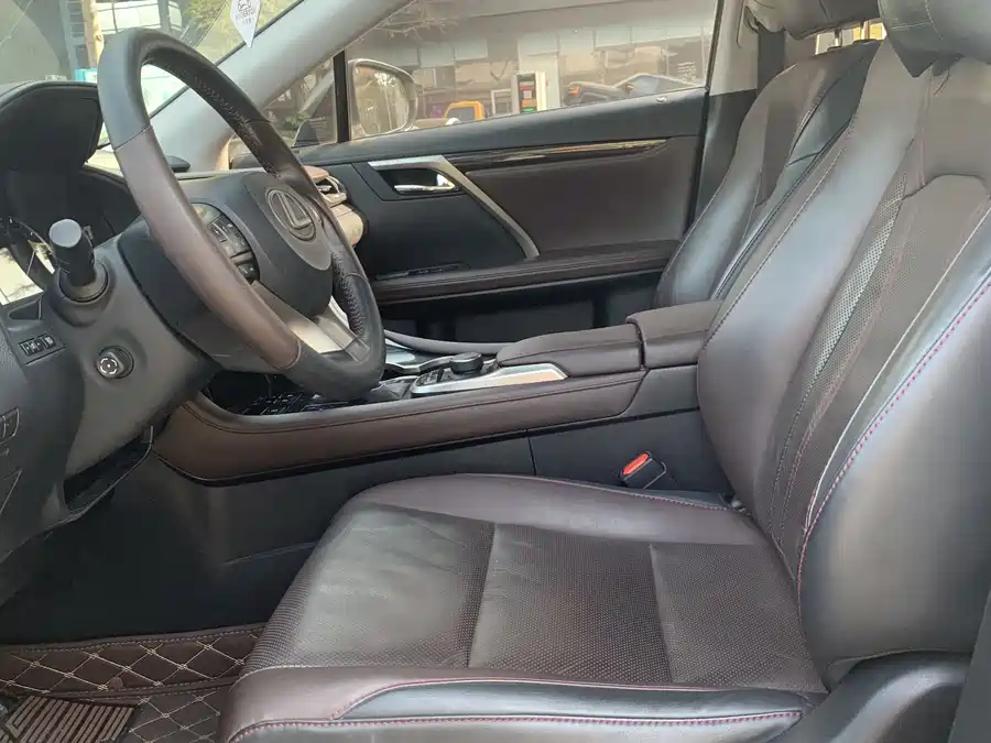 Lexus Lexus RX в цвете и кузовом – это идеальный выбор среди китайских автомобилей. Доступная цена и надежность гарантированы.