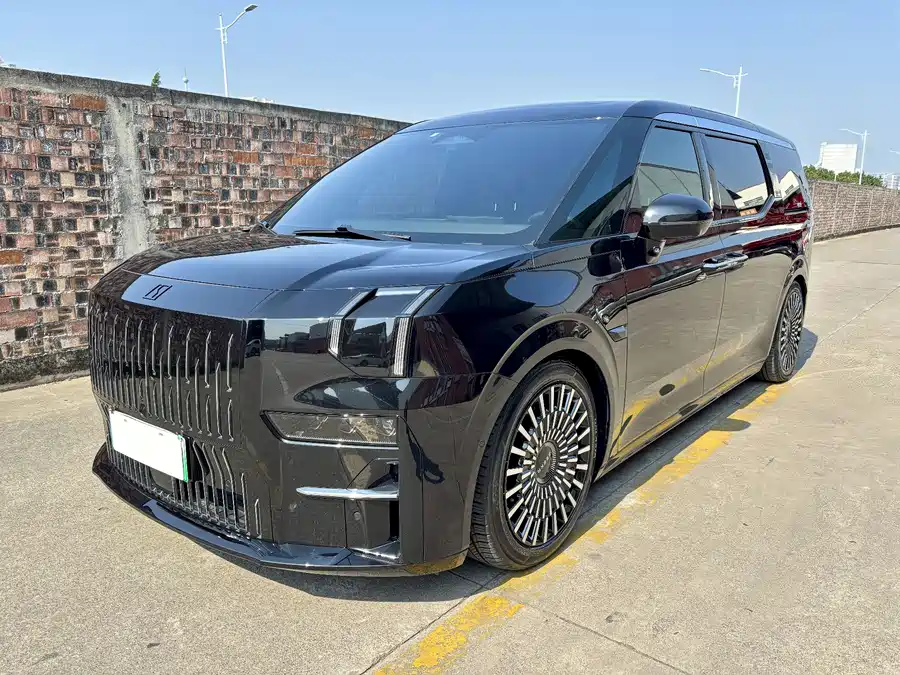 Zeekr Zeekr 009 в цвете и кузовом – это идеальный выбор среди китайских автомобилей. Доступная цена и надежность гарантированы.