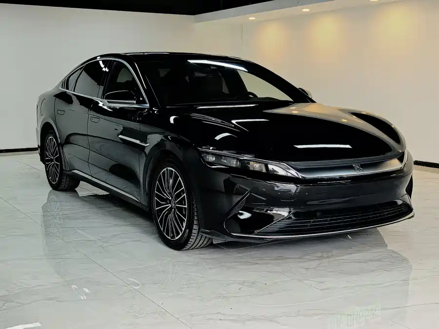 Geely Geely Monjaro L в цвете и кузовом – это идеальный выбор среди китайских автомобилей. Доступная цена и надежность гарантированы.