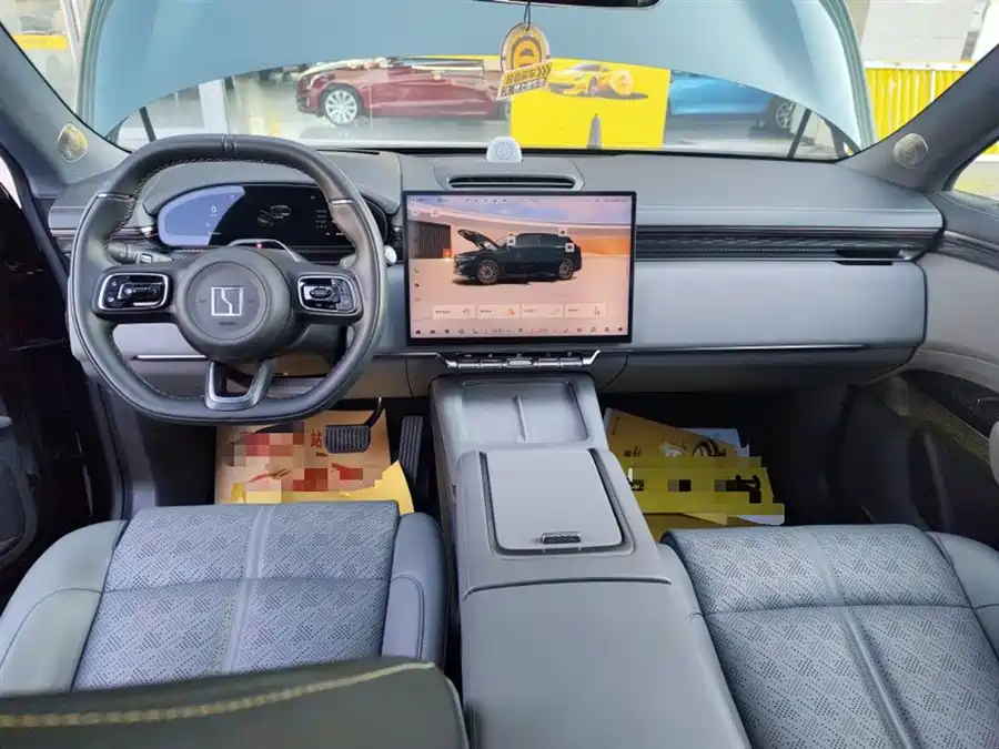 Zeekr Zeekr 7X в цвете и кузовом – это идеальный выбор среди китайских автомобилей. Доступная цена и надежность гарантированы.