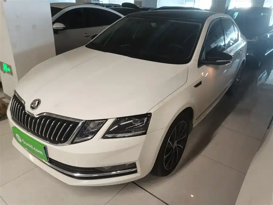 Skoda Skoda Octavia в цвете и кузовом – это идеальный выбор среди китайских автомобилей. Доступная цена и надежность гарантированы.