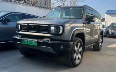 Beijing Off-road BAIC BJ40 в цвете и кузовом – это идеальный выбор среди китайских автомобилей. Доступная цена и надежность гарантированы.