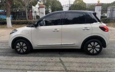 BYD BYD Yuan EV в цвете и кузовом – это идеальный выбор среди китайских автомобилей. Доступная цена и надежность гарантированы.