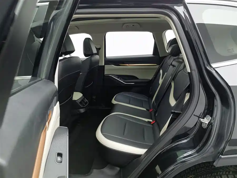 Haval Haval H6 в цвете и кузовом – это идеальный выбор среди китайских автомобилей. Доступная цена и надежность гарантированы.