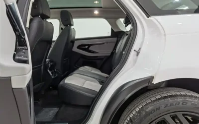 Land Rover Land Rover Range Rover в цвете и кузовом – это идеальный выбор среди китайских автомобилей. Доступная цена и надежность гарантированы.