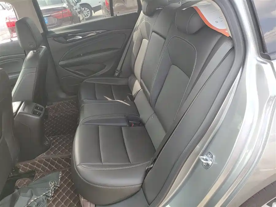Buick Buick Regal в цвете и кузовом – это идеальный выбор среди китайских автомобилей. Доступная цена и надежность гарантированы.
