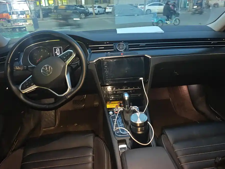 Volkswagen Volkswagen Magotan в цвете и кузовом – это идеальный выбор среди китайских автомобилей. Доступная цена и надежность гарантированы.