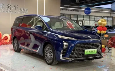 Land Rover Land Rover Discovery в цвете и кузовом – это идеальный выбор среди китайских автомобилей. Доступная цена и надежность гарантированы.
