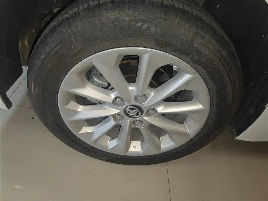 Luxgen Luxgen U7 SUV в цвете и кузовом – это идеальный выбор среди китайских автомобилей. Доступная цена и надежность гарантированы.