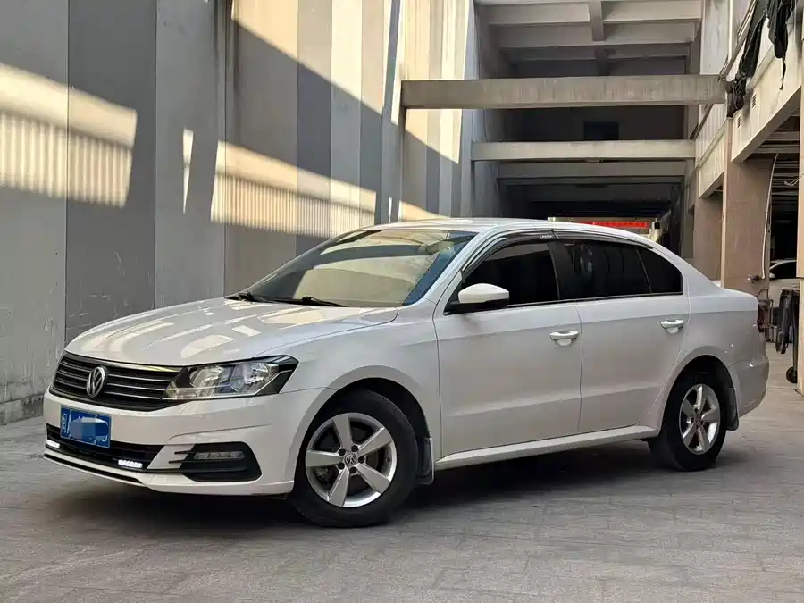 Volkswagen Volkswagen Lavida в цвете и кузовом – это идеальный выбор среди китайских автомобилей. Доступная цена и надежность гарантированы.