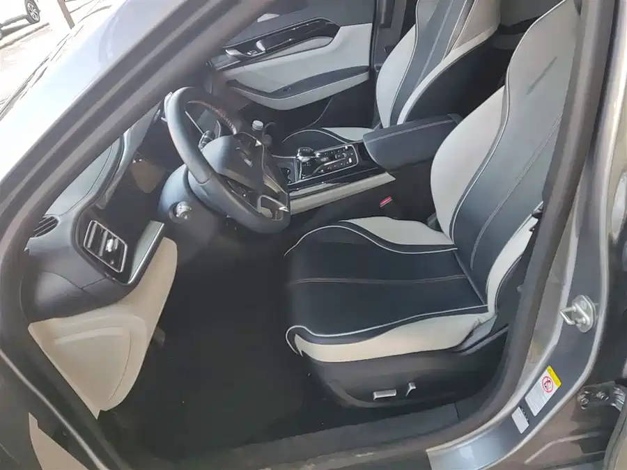 BYD BYD Qin PLUS в цвете и кузовом – это идеальный выбор среди китайских автомобилей. Доступная цена и надежность гарантированы.