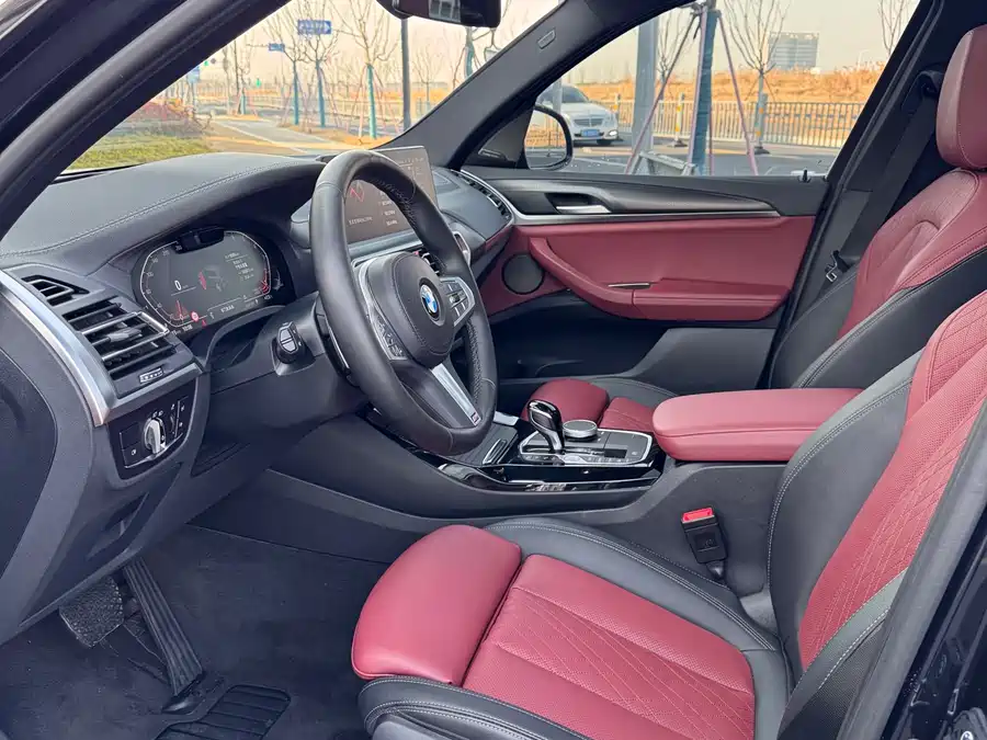 BMW BMW X3 в цвете и кузовом – это идеальный выбор среди китайских автомобилей. Доступная цена и надежность гарантированы.