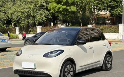 WuLing Wuling Hongguang MINI EV в цвете и кузовом – это идеальный выбор среди китайских автомобилей. Доступная цена и надежность гарантированы.