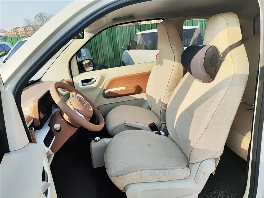 Mercedes-Benz Mercedes-Benz E-Class в цвете и кузовом – это идеальный выбор среди китайских автомобилей. Доступная цена и надежность гарантированы.