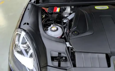 Porsche Porsche Cayenne в цвете и кузовом – это идеальный выбор среди китайских автомобилей. Доступная цена и надежность гарантированы.