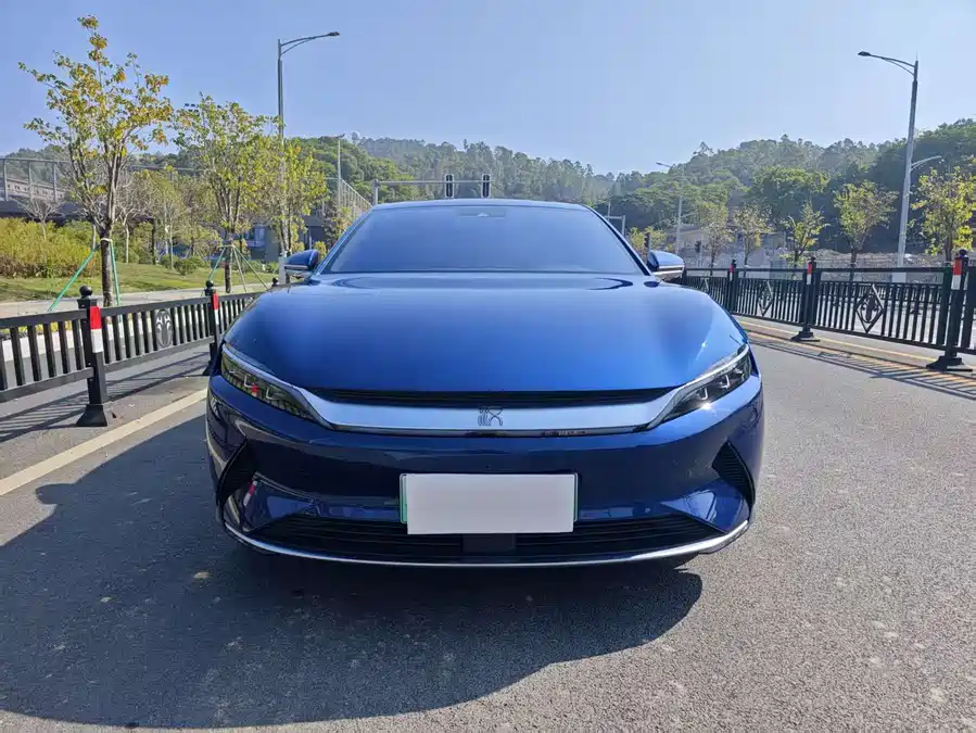 BYD BYD Han в цвете и кузовом – это идеальный выбор среди китайских автомобилей. Доступная цена и надежность гарантированы.