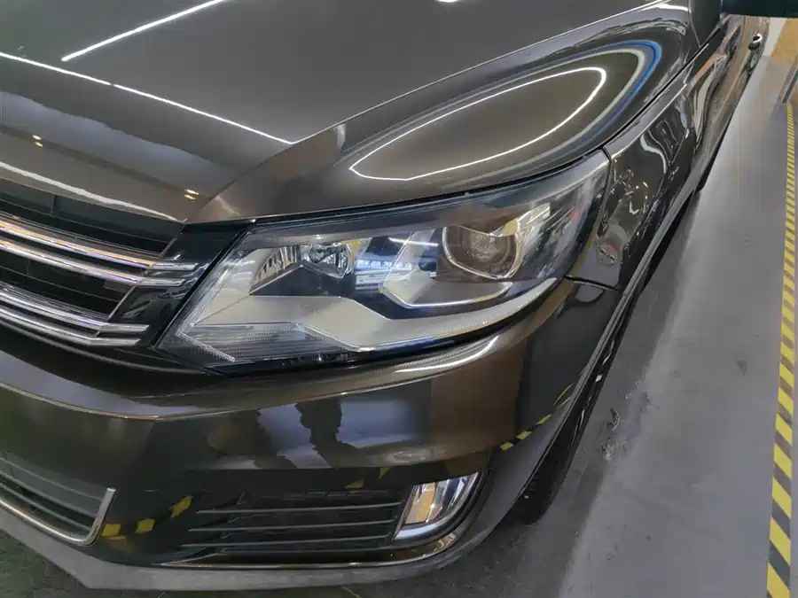 Volkswagen Volkswagen Tiguan в цвете и кузовом – это идеальный выбор среди китайских автомобилей. Доступная цена и надежность гарантированы.