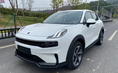Lynk & Co Lynk & Co 03 в цвете и кузовом – это идеальный выбор среди китайских автомобилей. Доступная цена и надежность гарантированы.