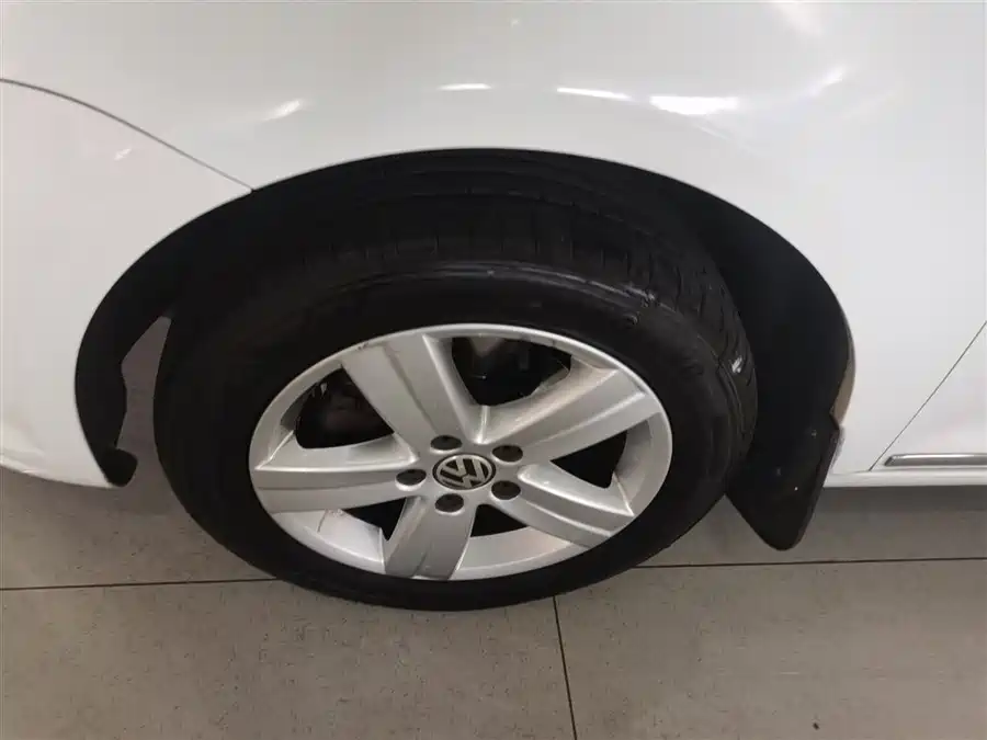 Volkswagen Volkswagen Touran в цвете и кузовом – это идеальный выбор среди китайских автомобилей. Доступная цена и надежность гарантированы.
