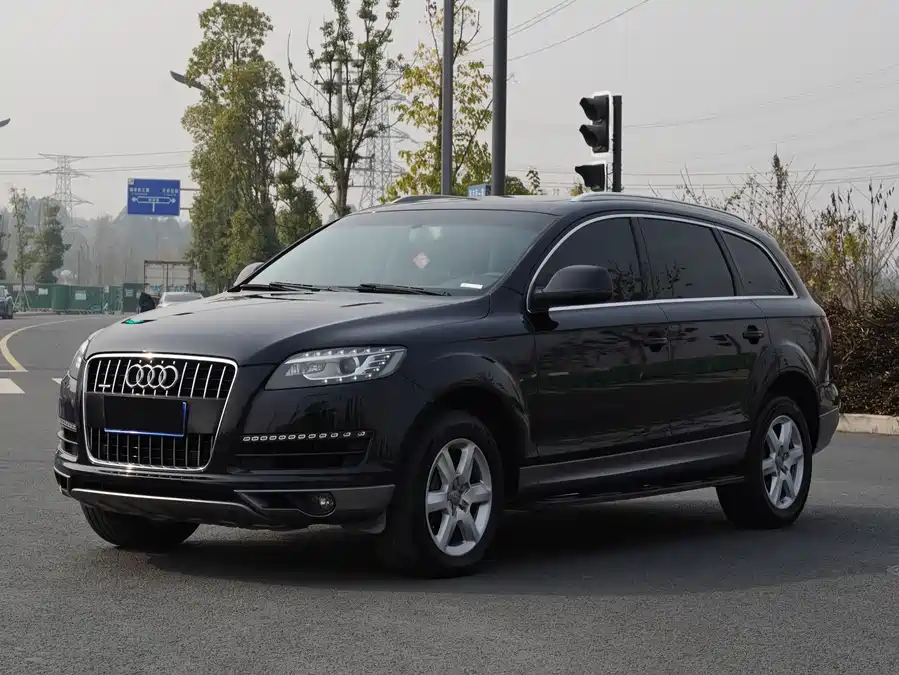Audi Audi Q7 в цвете и кузовом – это идеальный выбор среди китайских автомобилей. Доступная цена и надежность гарантированы.