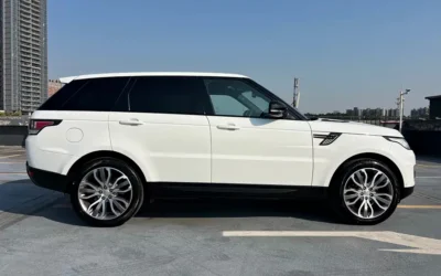 Land Rover Land Rover Discovery Sport в цвете и кузовом – это идеальный выбор среди китайских автомобилей. Доступная цена и надежность гарантированы.