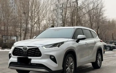 Toyota Toyota Camry в цвете и кузовом – это идеальный выбор среди китайских автомобилей. Доступная цена и надежность гарантированы.