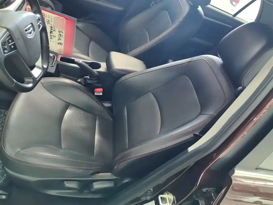 Volvo Volvo XC60 в цвете и кузовом – это идеальный выбор среди китайских автомобилей. Доступная цена и надежность гарантированы.