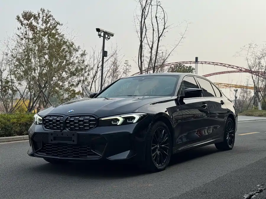 Audi Audi Q5L в цвете и кузовом – это идеальный выбор среди китайских автомобилей. Доступная цена и надежность гарантированы.