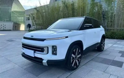 Geely Geely Emgrand GS в цвете и кузовом – это идеальный выбор среди китайских автомобилей. Доступная цена и надежность гарантированы.