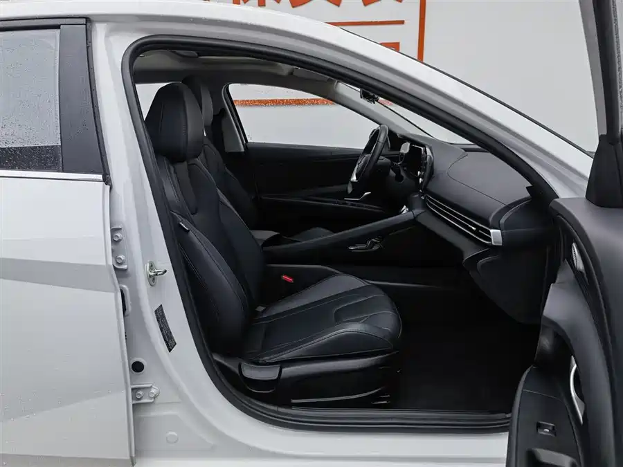 Suzuki Suzuki Alto в цвете и кузовом – это идеальный выбор среди китайских автомобилей. Доступная цена и надежность гарантированы.