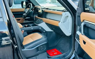 Land Rover Land Rover Discovery Sport в цвете и кузовом – это идеальный выбор среди китайских автомобилей. Доступная цена и надежность гарантированы.