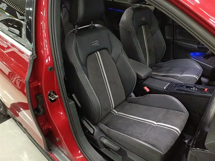 Volkswagen Volkswagen Golf в цвете и кузовом – это идеальный выбор среди китайских автомобилей. Доступная цена и надежность гарантированы.