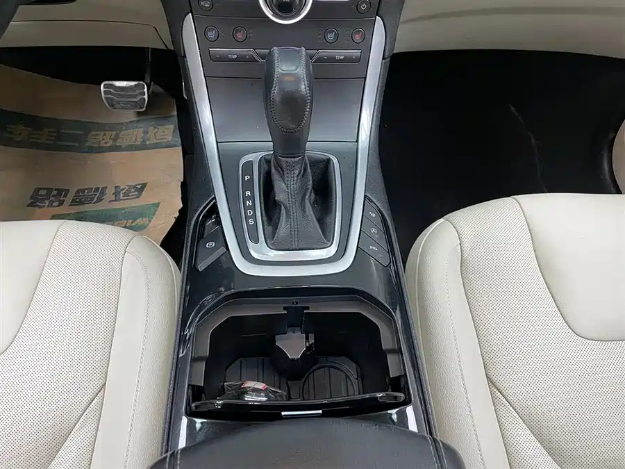 Honda Honda Civic в цвете и кузовом – это идеальный выбор среди китайских автомобилей. Доступная цена и надежность гарантированы.